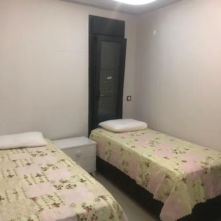Moonhill Homes Apartament *